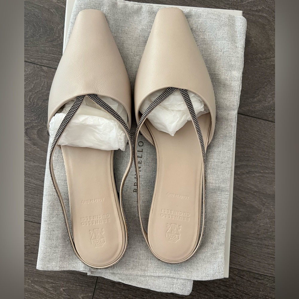 Authentic Brunello Cucinelli Cream Mules Minimalist Design